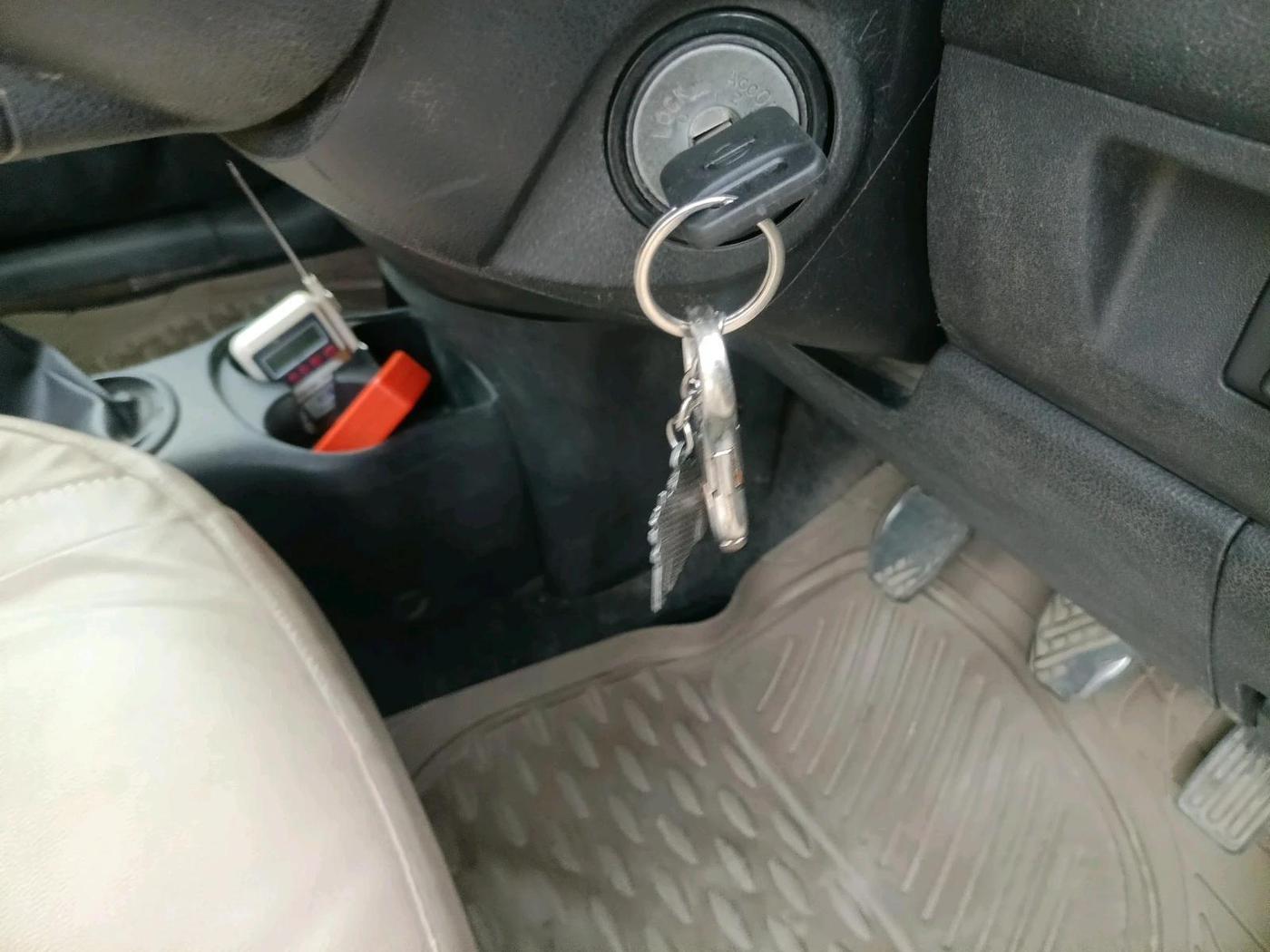 2017 Nissan Micra Active XL, CNG, Manual, 90,531 km, interior