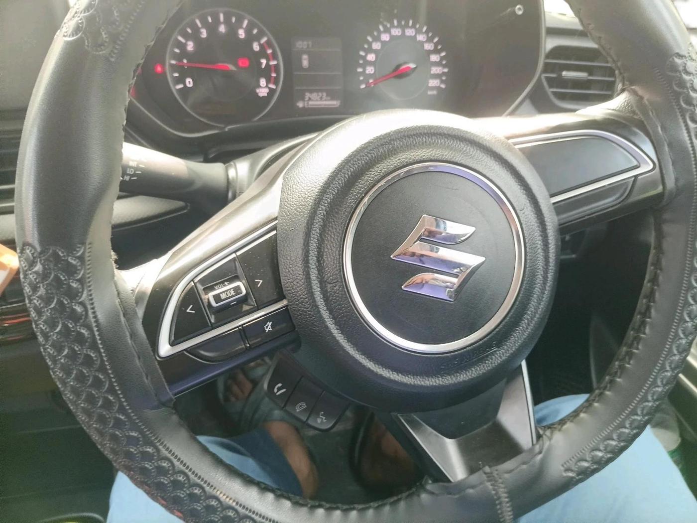 2025 Maruti Swift VXi, Petrol, Manual, 34,823 km, interior