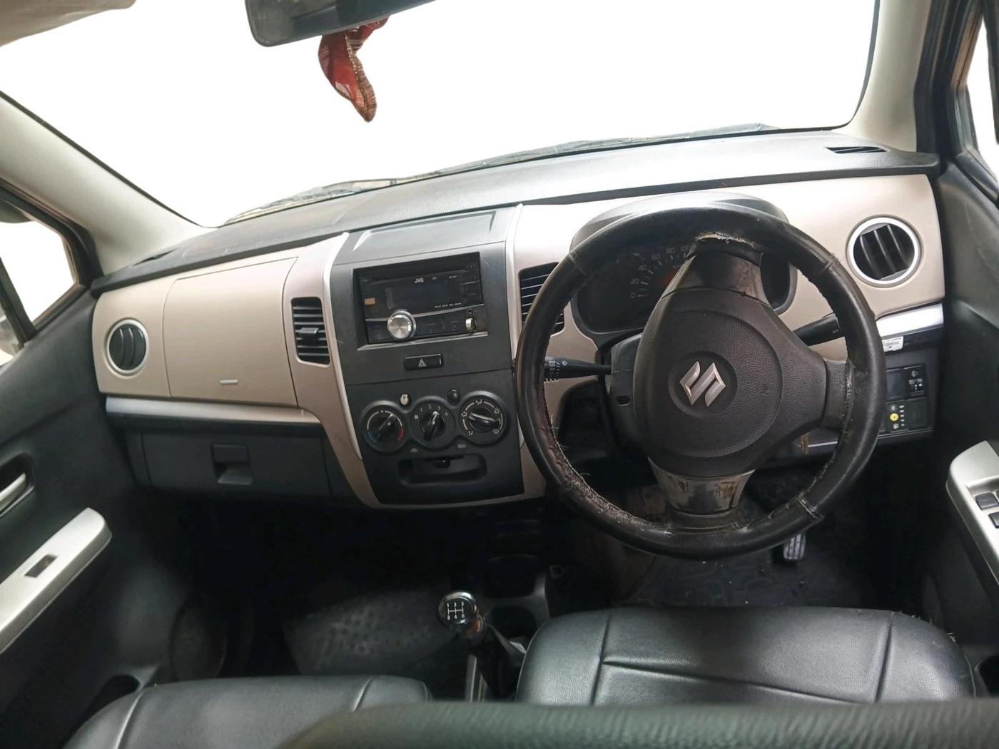 2013 Maruti Wagon R 1.0 LXI CNG, CNG, Manual, 42,886 km, interior