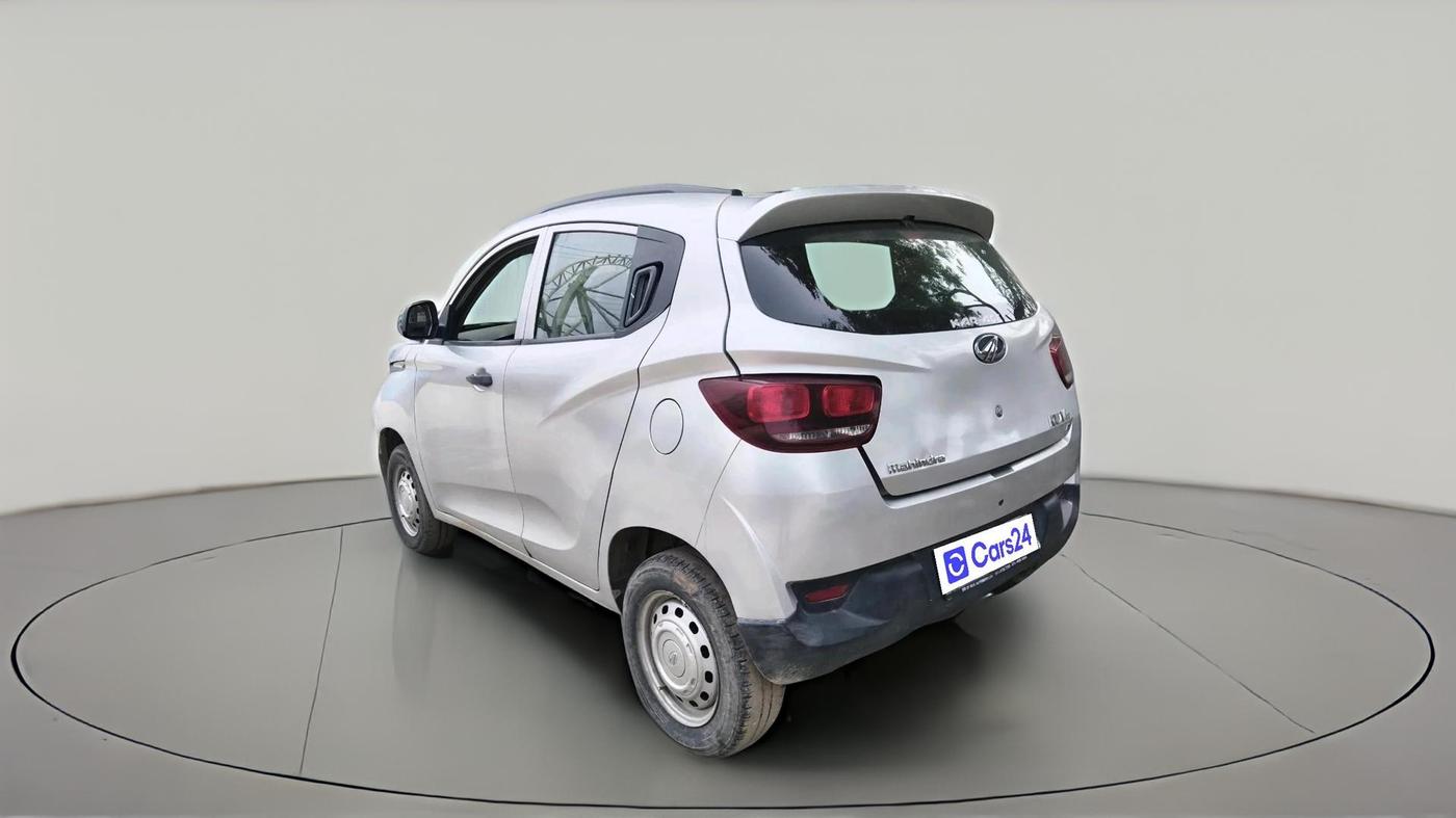 2017 Mahindra Kuv100 K2 6 STR, CNG, Manual, 1,05,803 km, exterior