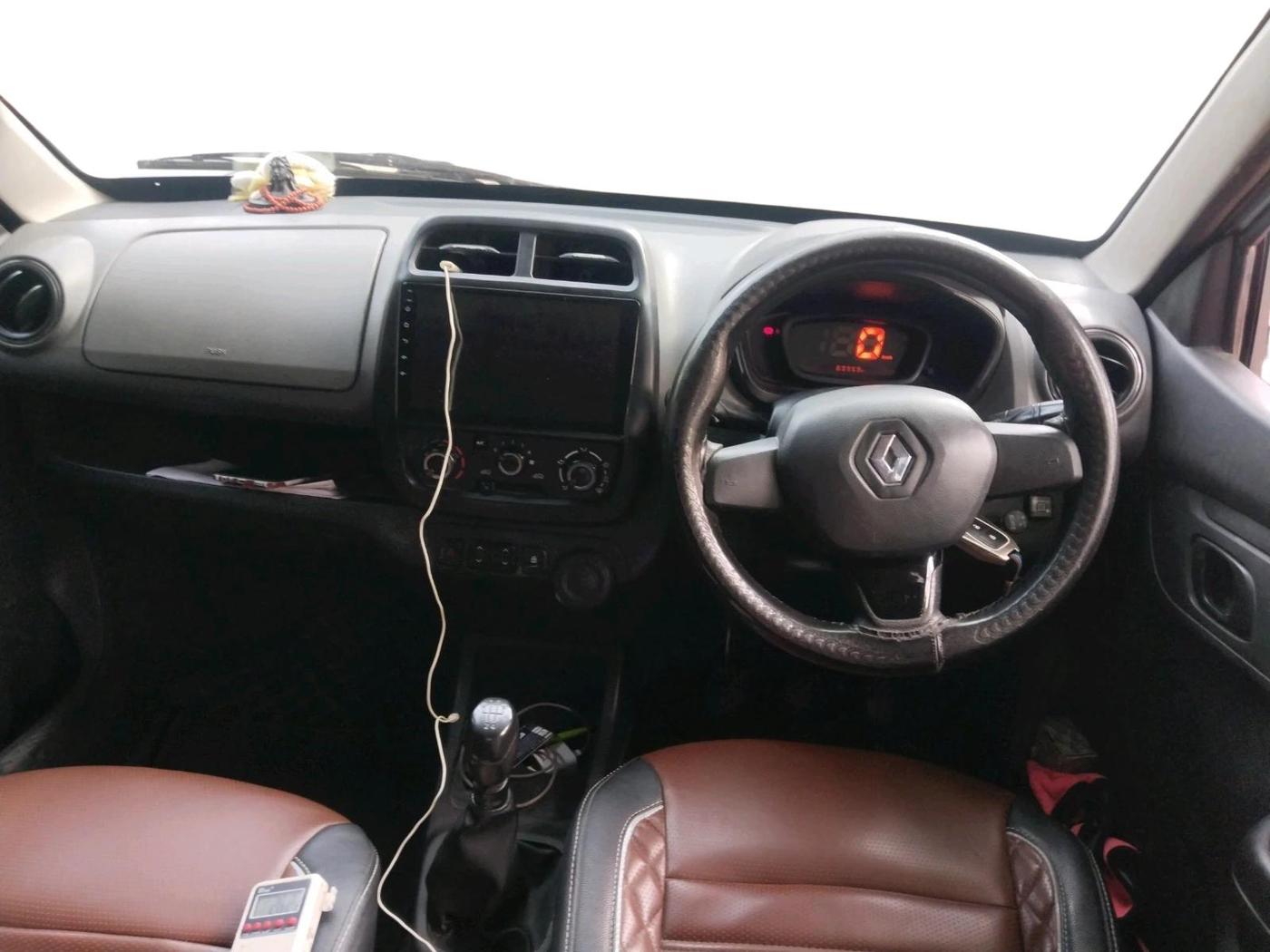 2017 Renault Kwid RXT 1.0, CNG, Manual, 69,959 km, interior