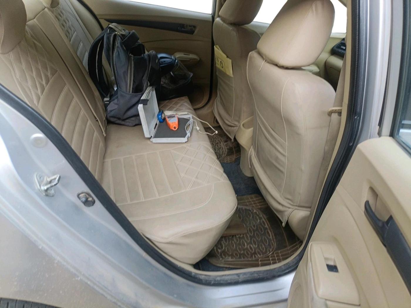 2013 Honda City 1.5L I-VTEC E MT, Petrol, Manual, 1,21,666 km, interior