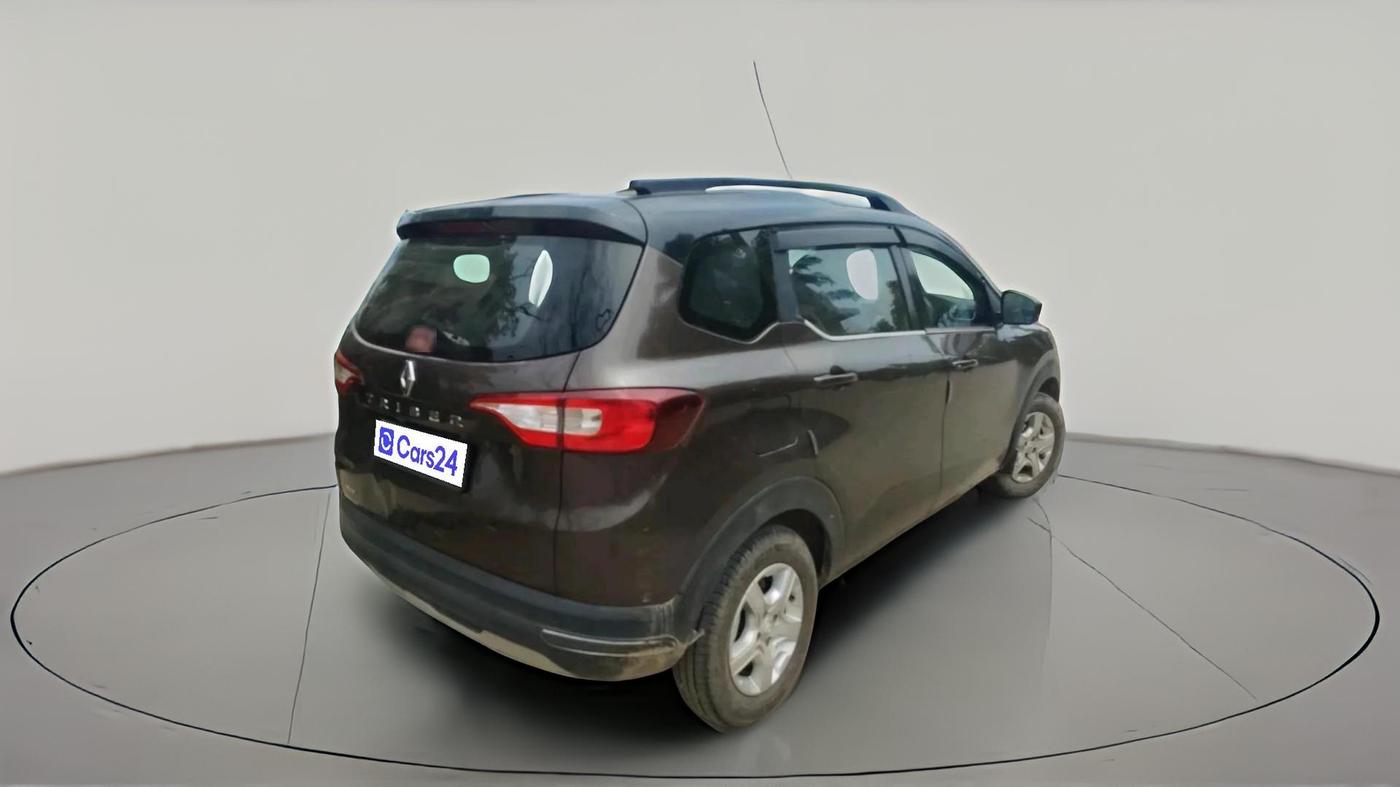 2022 Renault TRIBER RXT, CNG, Manual, 1,17,909 km, exterior