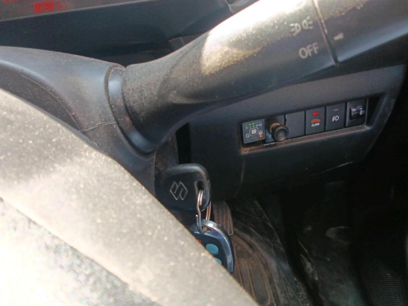 2019 Maruti Swift LXI, CNG, Manual, 84,278 km, interior