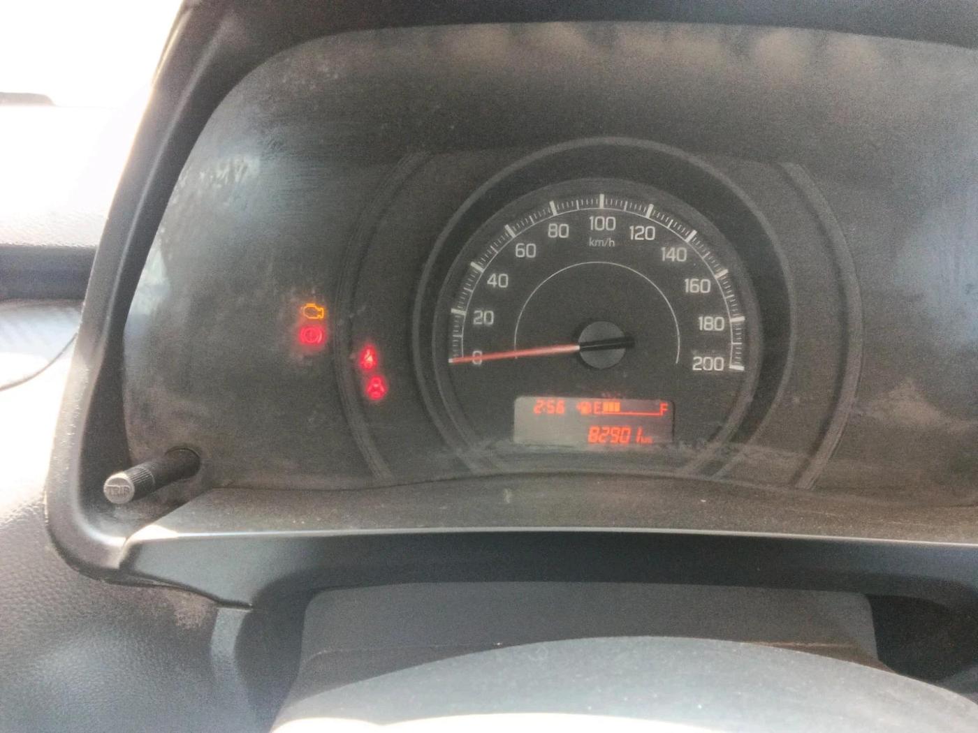 2019 Maruti Swift LXI, CNG, Manual, 84,278 km, interior