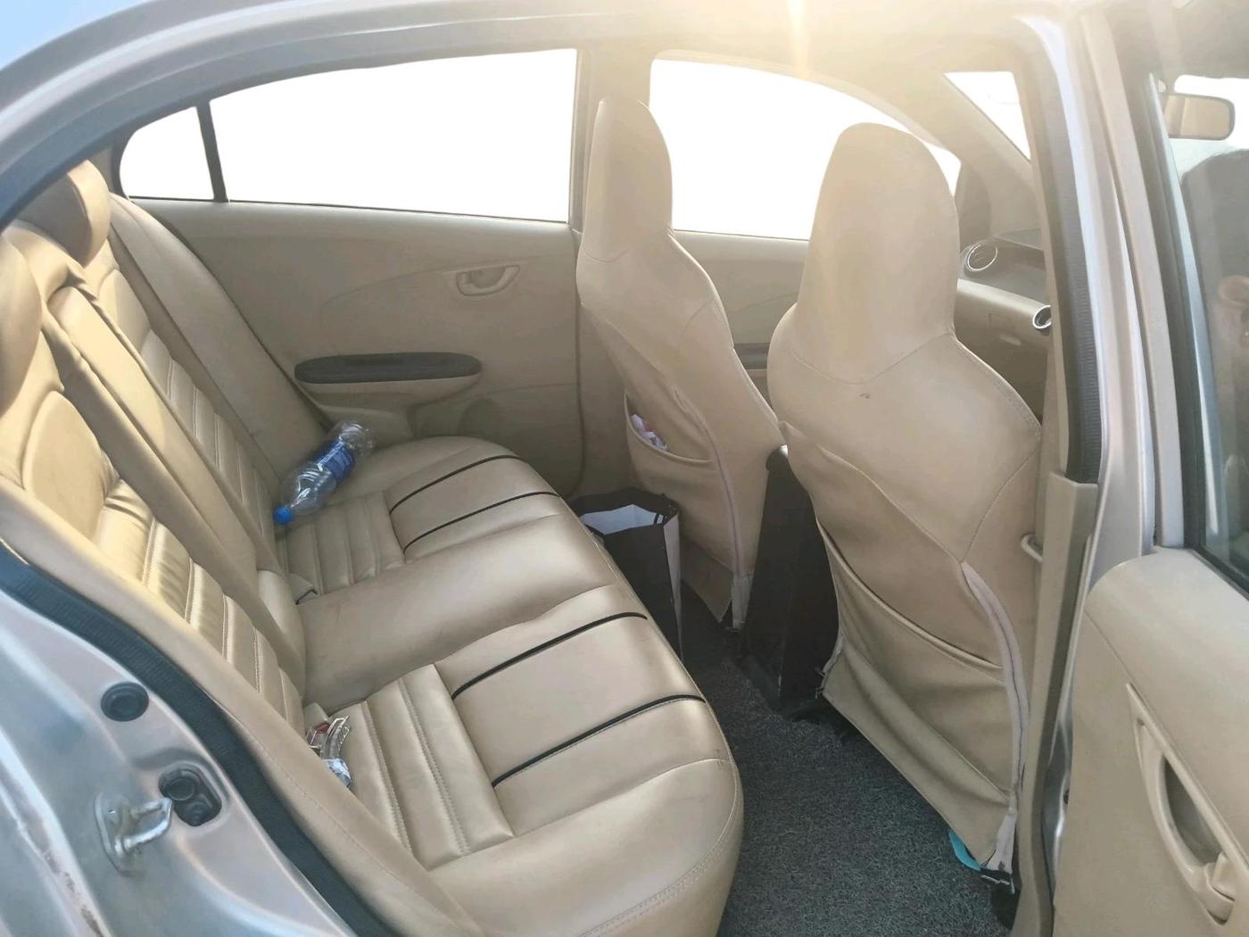 2014 Honda Amaze 1.2L I-VTEC S, CNG, Manual, 1,57,305 km, interior