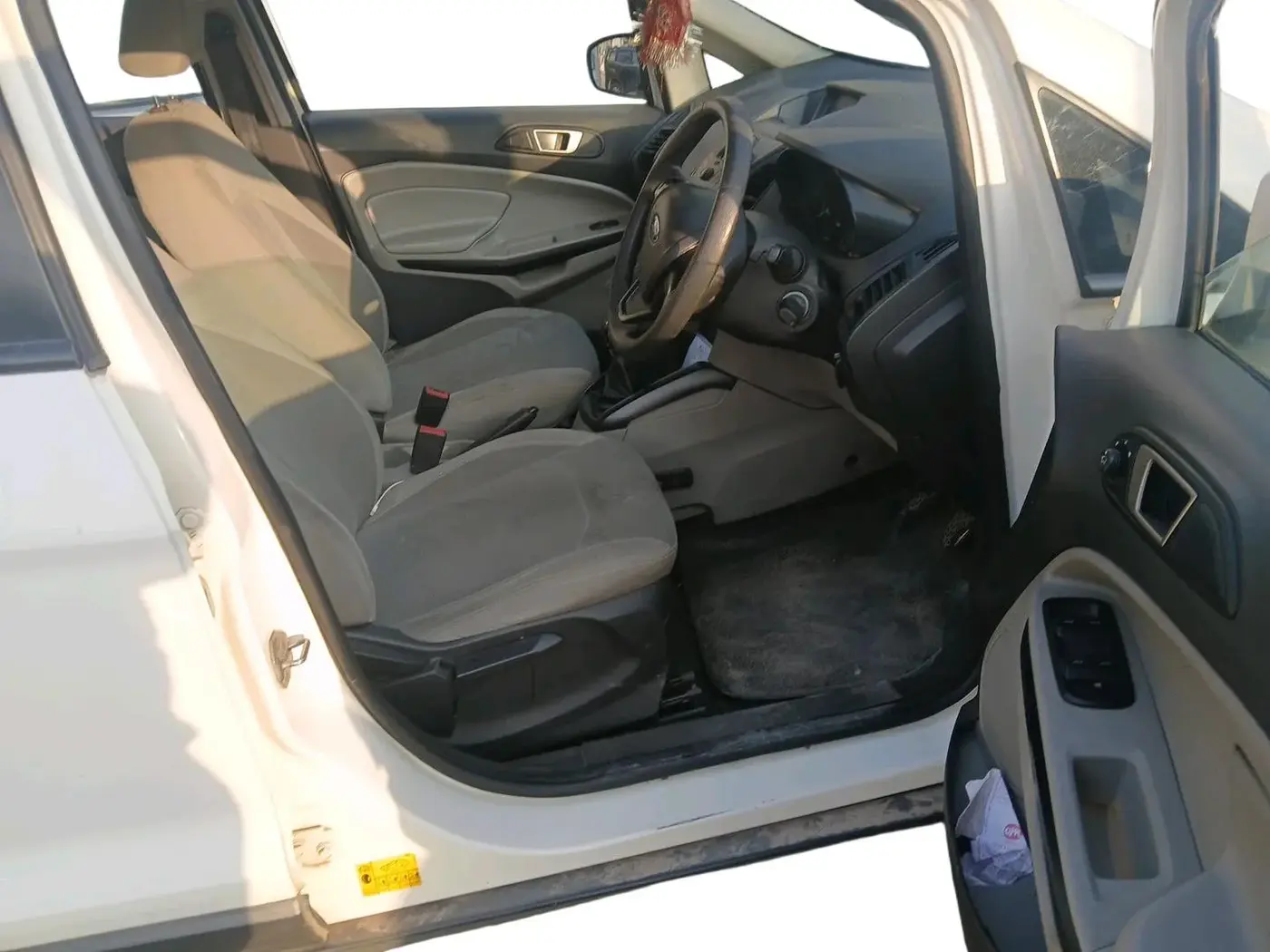 2017 Ford Ecosport TREND+ 1.5L DIESEL, Diesel, Manual, 1,44,085 km, interior