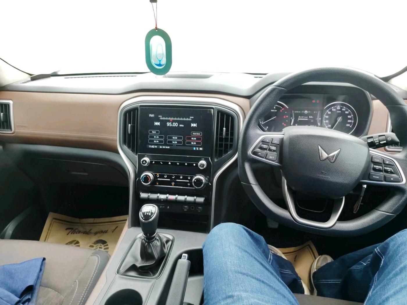 2024 Mahindra SCORPIO-N Z4 DIESEL MT 2WD 7 STR, Diesel, Manual, 49,984 km, interior
