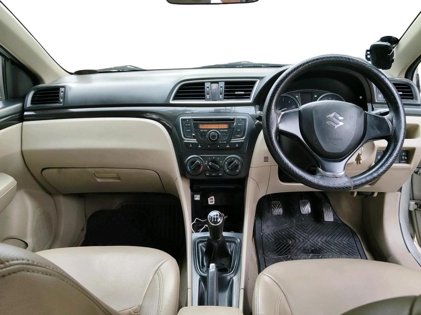 2016 Maruti Ciaz VDI SHVS, Diesel, Manual, 1,03,653 km, interior