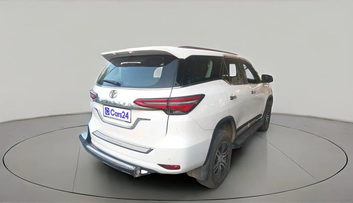 2023 Toyota Fortuner 4X2 AT 2.7 PETROL, Petrol, Automatic, 5,096 km, exterior