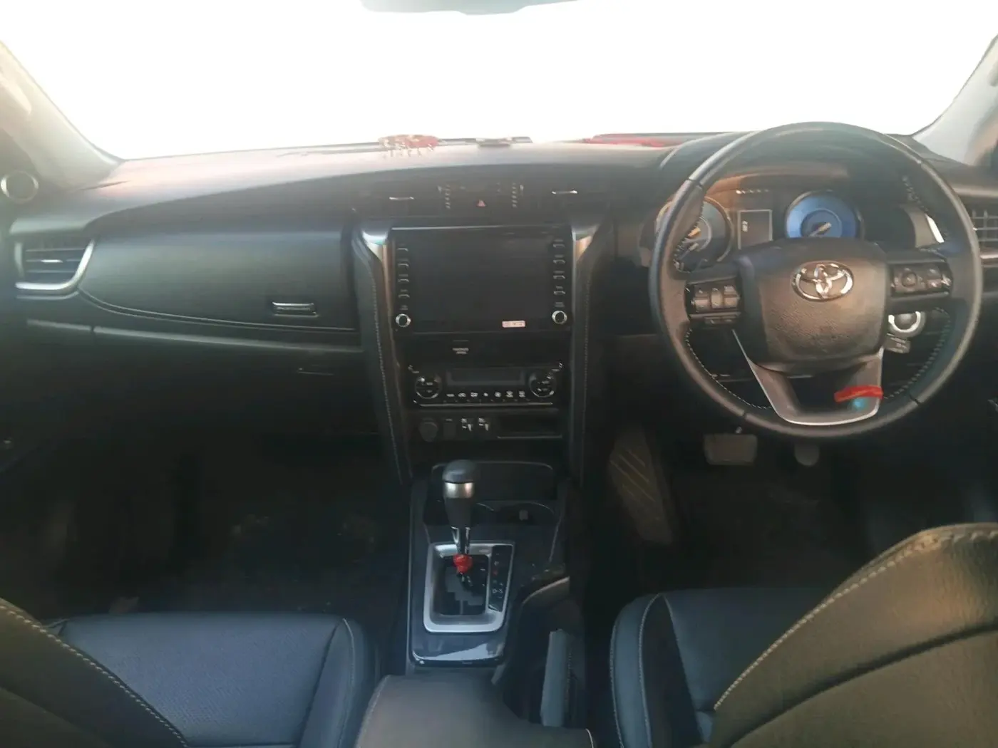 2023 Toyota Fortuner 4X2 AT 2.7 PETROL, Petrol, Automatic, 5,096 km, interior