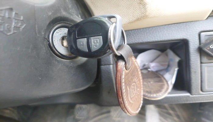 2017 Maruti Wagon R 1.0 VXI, CNG, Manual, 81,093 km, interior