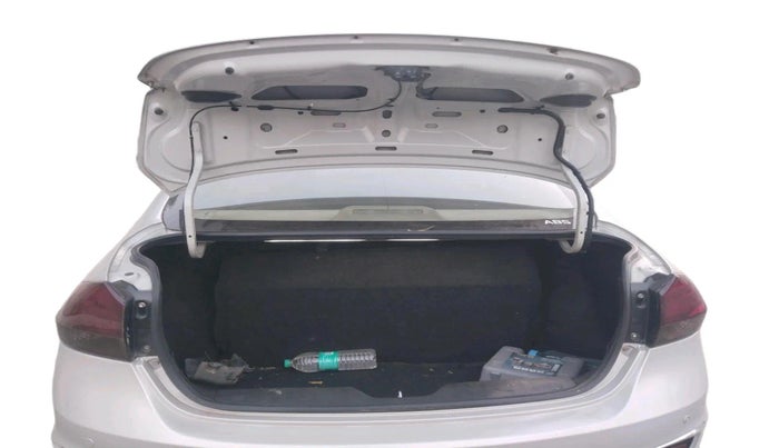2014 Maruti Ciaz ZXI, CNG, Manual, 72,170 km, exterior