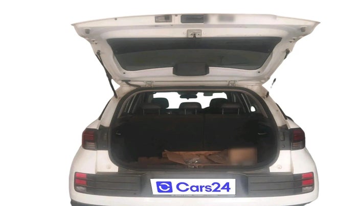 2023 Hyundai VENUE S 1.2, Petrol, Manual, 52,360 km, exterior