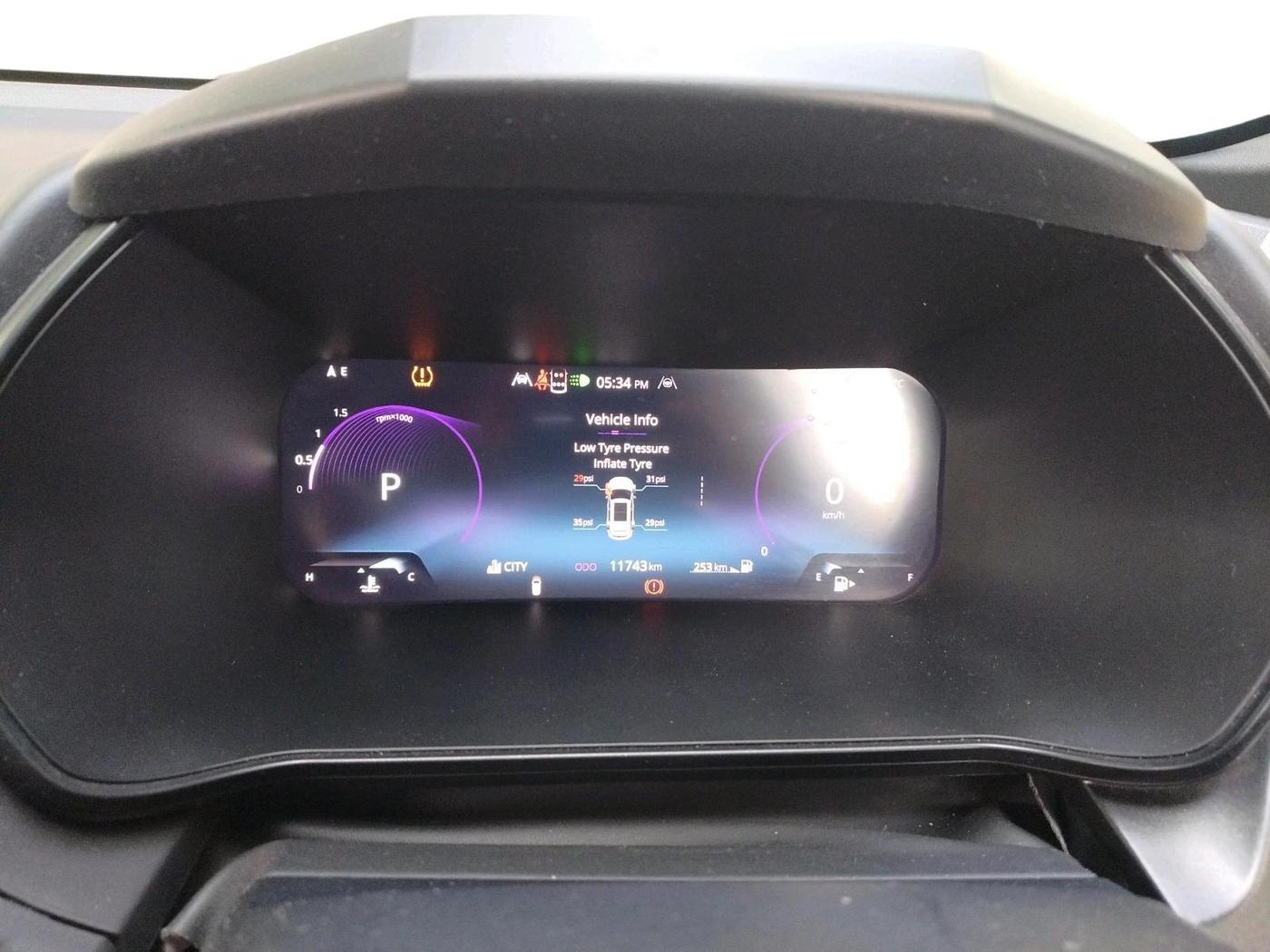 2025 Tata Harrier FEARLESS PLUS DUAL TONE AT, Diesel, Automatic, 11,743 km, interior
