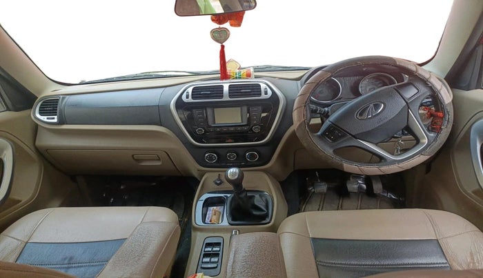 2017 Mahindra TUV300 T8, Diesel, Manual, 44,033 km, interior