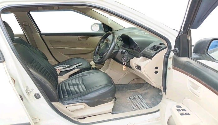 2015 Maruti Swift Dzire LXI, CNG, Manual, 1,51,545 km, interior