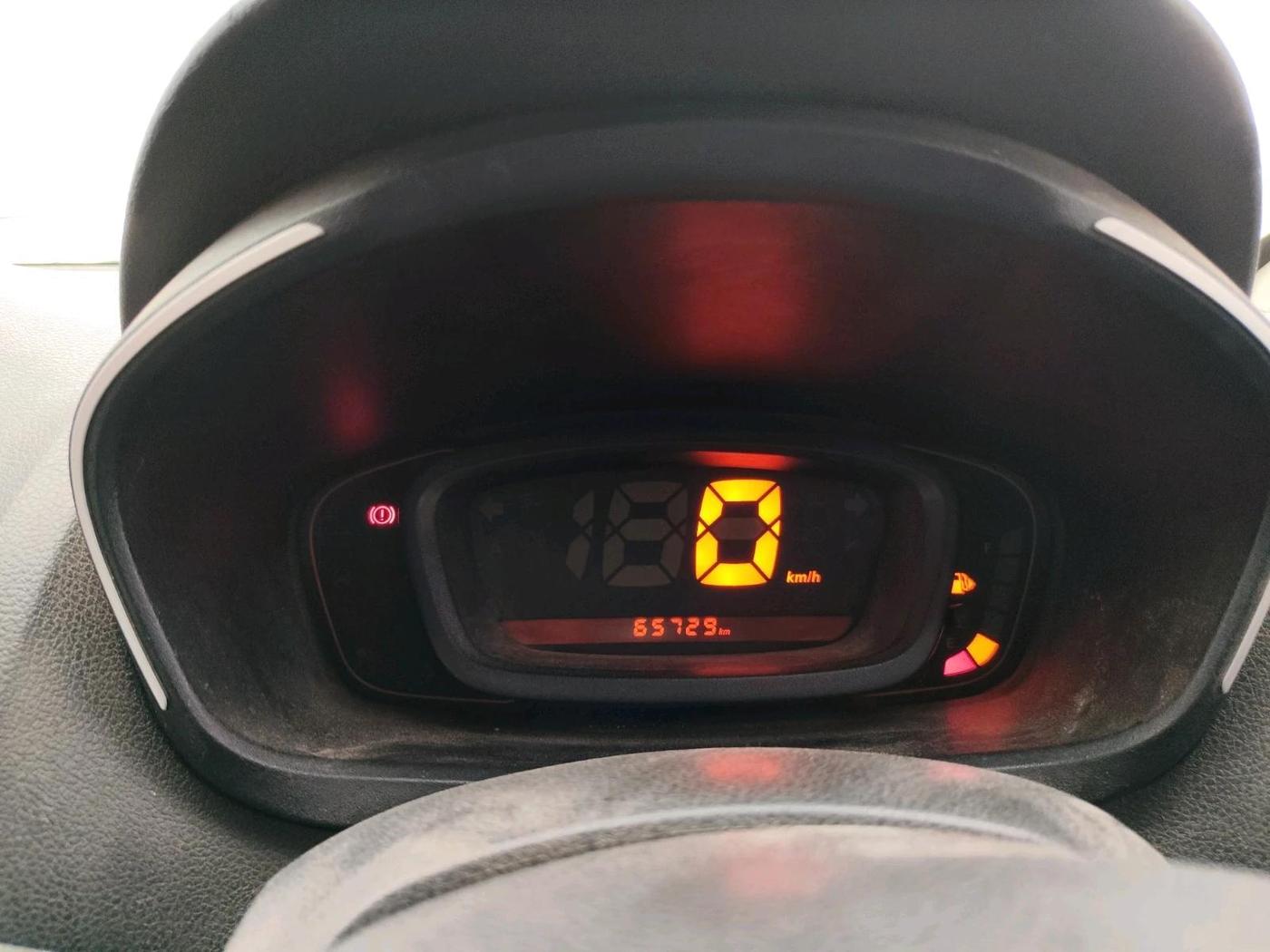 2017 Renault Kwid RXL 1.0, CNG, Manual, 65,729 km, interior