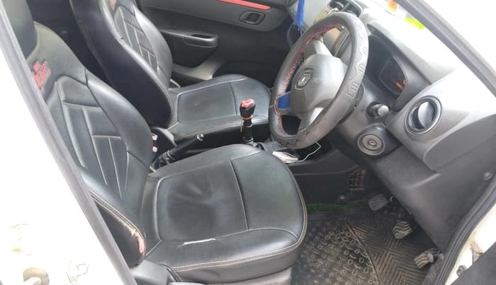2018 Renault Kwid RXT 1.0, Petrol, Manual, 1,03,337 km, interior