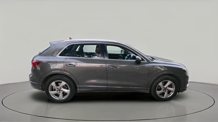 2023 Audi Q3 PREMIUM PLUS 40 TFSI, Petrol, Automatic, 24,685 km, exterior