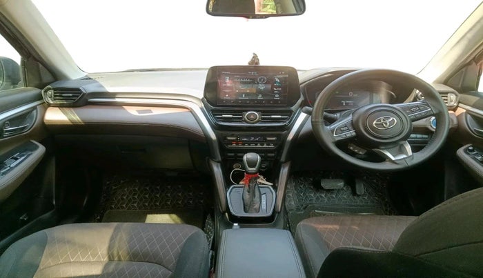 2024 Toyota URBAN CRUISER HYRYDER G HYBRID, Hybrid, Automatic, 30,558 km, interior