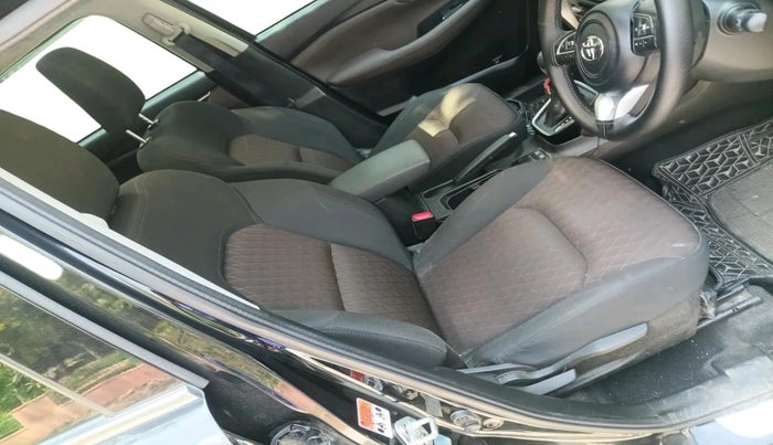 2024 Toyota URBAN CRUISER HYRYDER G HYBRID, Hybrid, Automatic, 30,558 km, interior