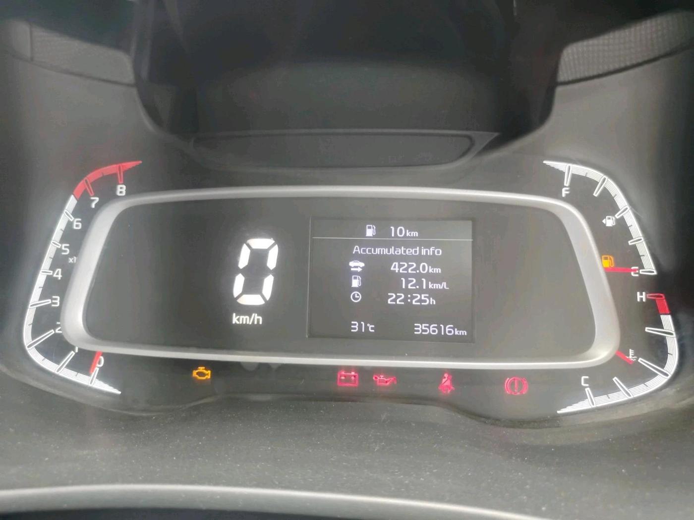 2022 KIA SONET HTE 1.2, Petrol, Manual, 35,616 km, interior