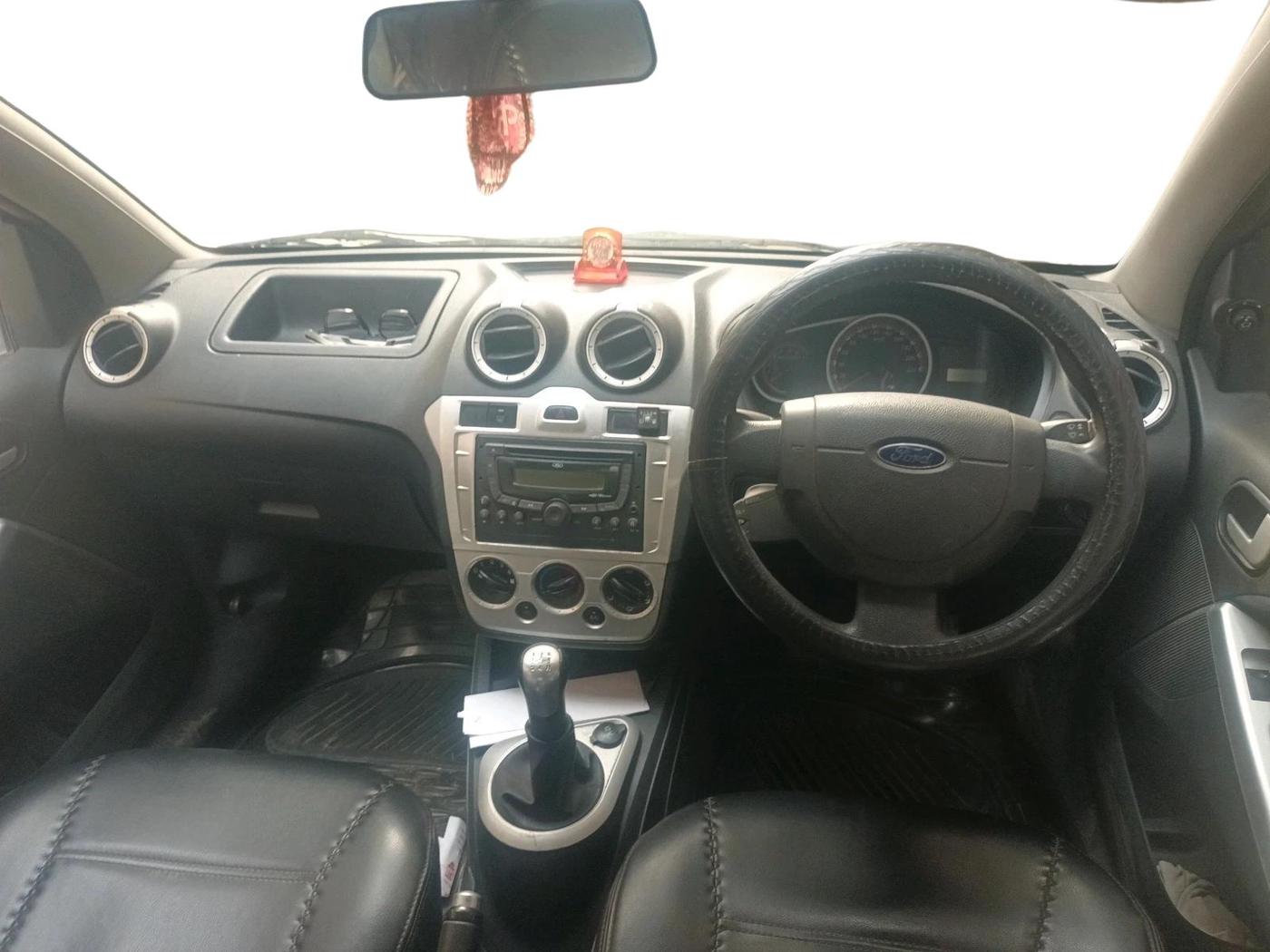 2015 Ford Figo EXI 1.2 PETROL, CNG, Manual, 1,27,586 km, interior