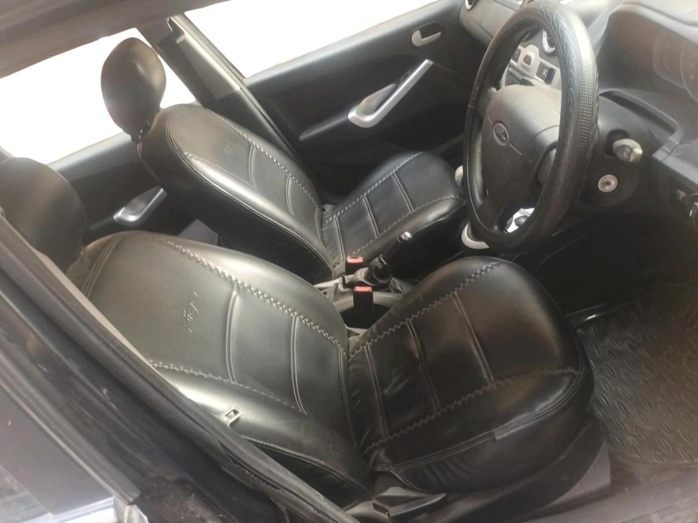 2015 Ford Figo EXI 1.2 PETROL, CNG, Manual, 1,27,586 km, interior