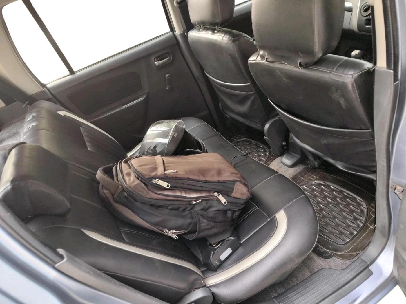 2012 Maruti Wagon R 1.0 LXI CNG, CNG, Manual, 1,00,643 km, interior