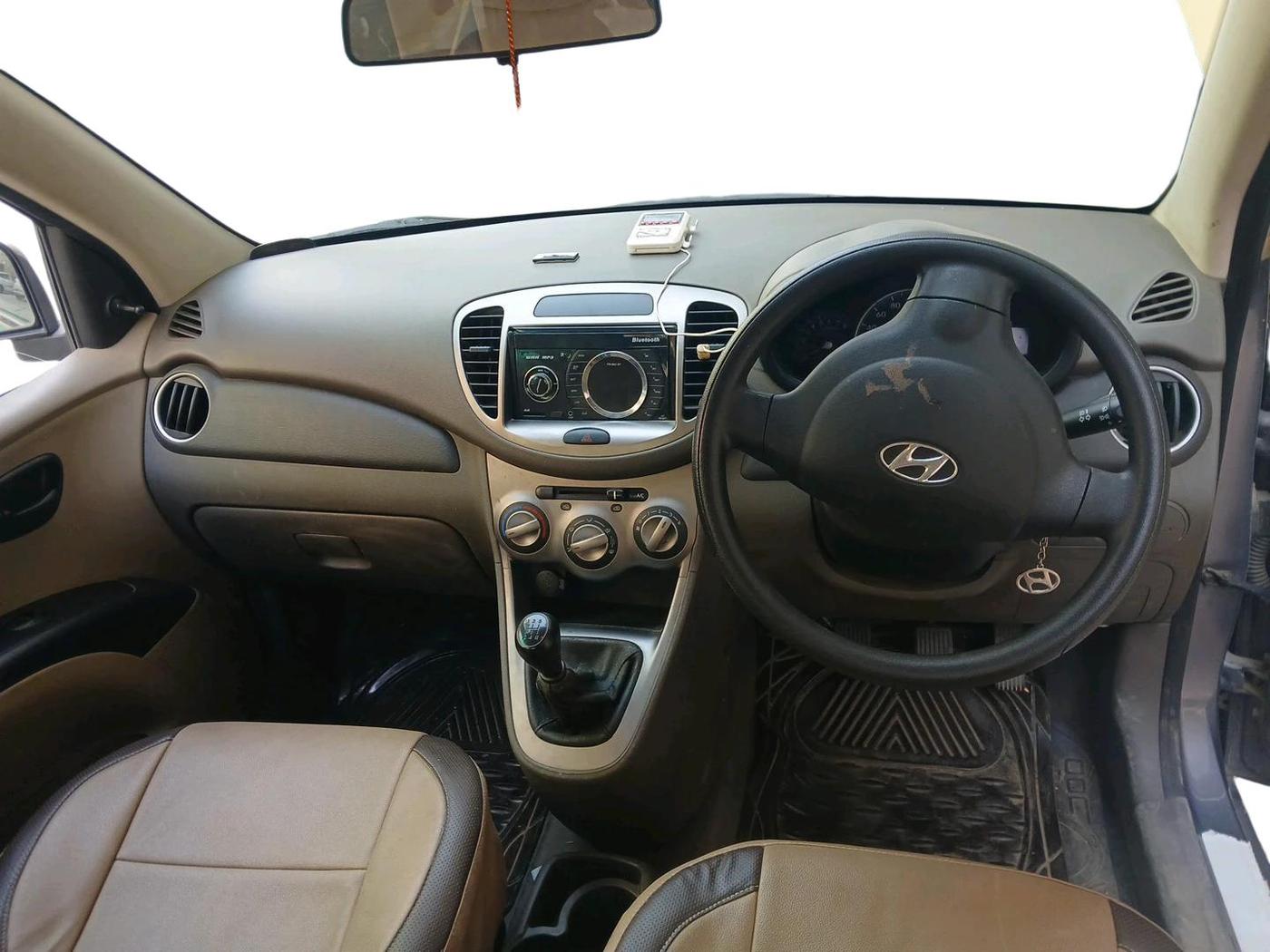 2015 Hyundai i10 MAGNA 1.1, Petrol, Manual, 37,327 km, interior