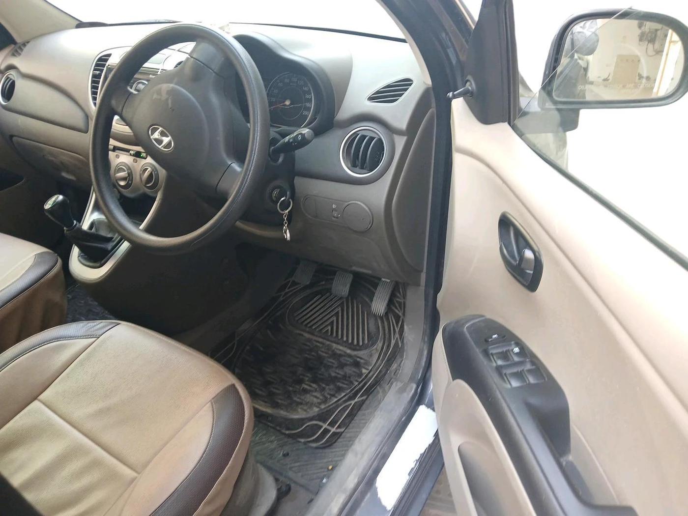 2015 Hyundai i10 MAGNA 1.1, Petrol, Manual, 37,327 km, interior