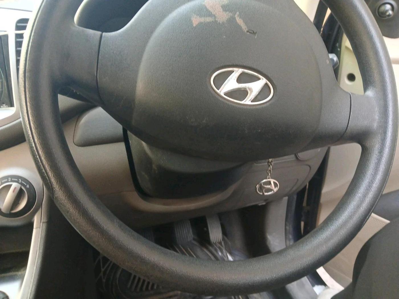 2015 Hyundai i10 MAGNA 1.1, Petrol, Manual, 37,327 km, interior