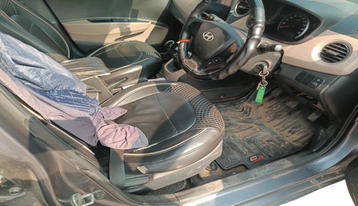 2015 Hyundai Grand i10 MAGNA 1.1 CRDI, Diesel, Manual, 1,20,551 km, interior