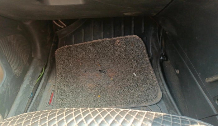 2015 Hyundai Grand i10 MAGNA 1.1 CRDI, Diesel, Manual, 1,20,551 km, interior