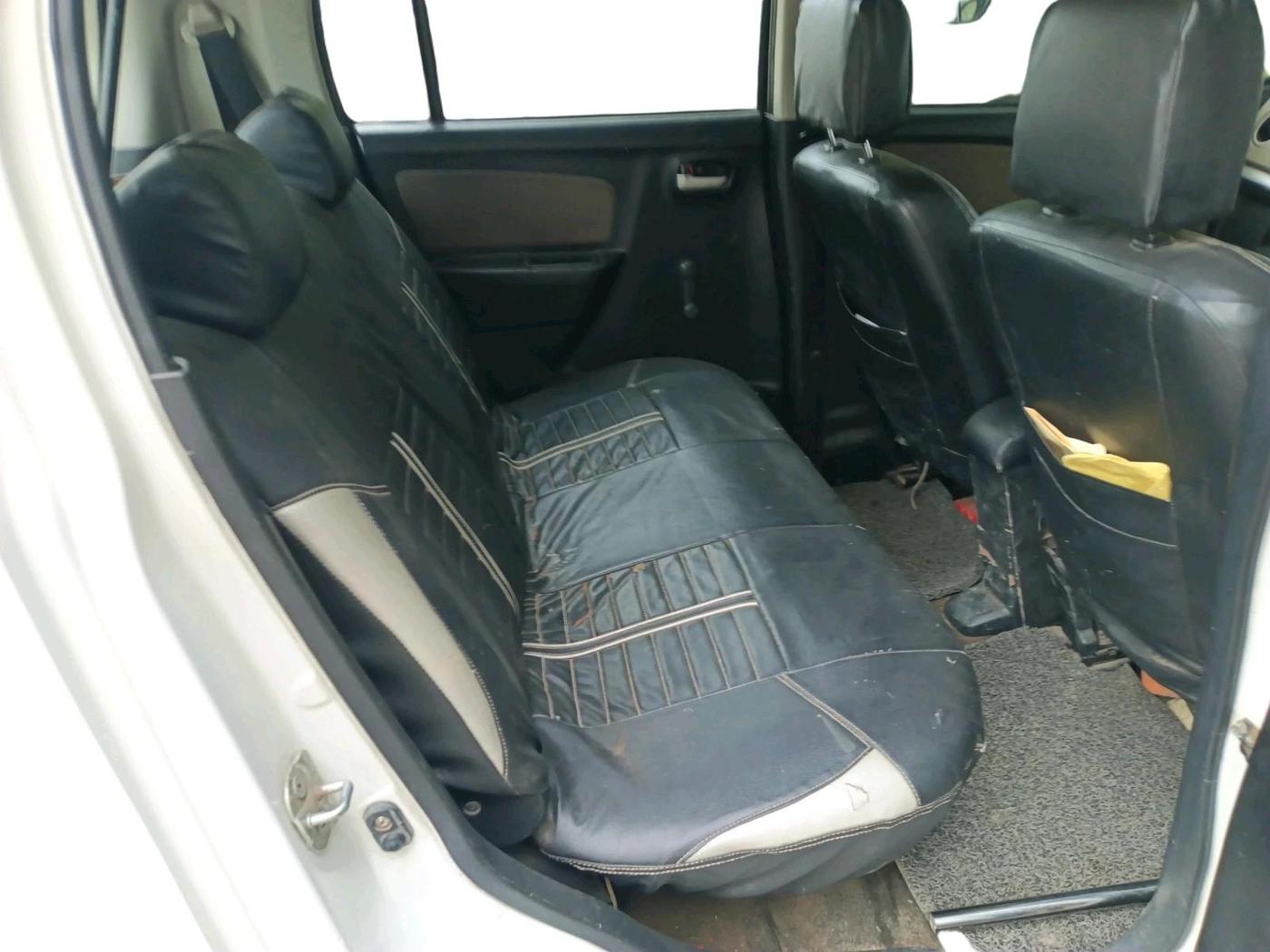 2014 Maruti Wagon R 1.0 LXI CNG, CNG, Manual, 1,60,212 km, interior