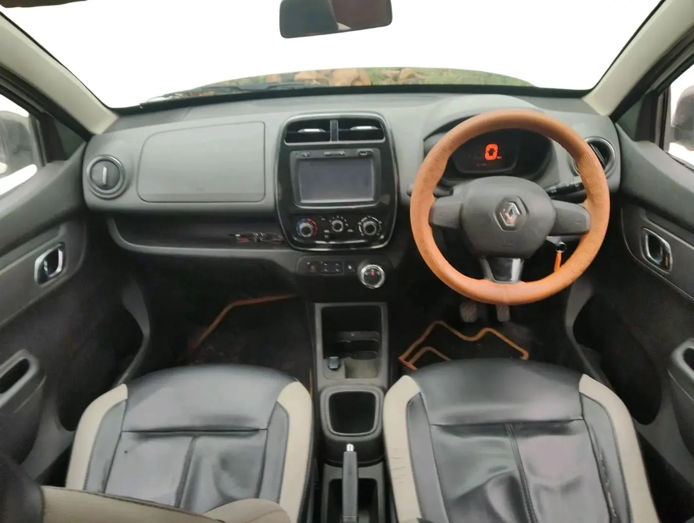 2018 Renault Kwid RXT 1.0 AMT (O), Petrol, Automatic, 37,481 km, interior