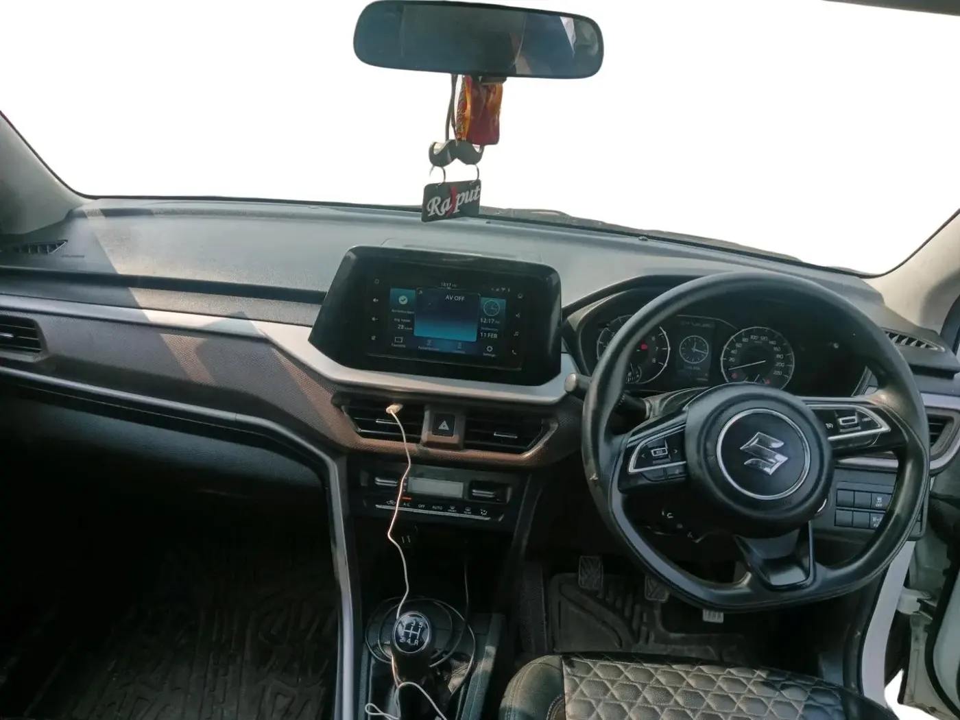 2024 Maruti BREZZA ZXI S-CNG, CNG, Manual, 52,000 km, interior