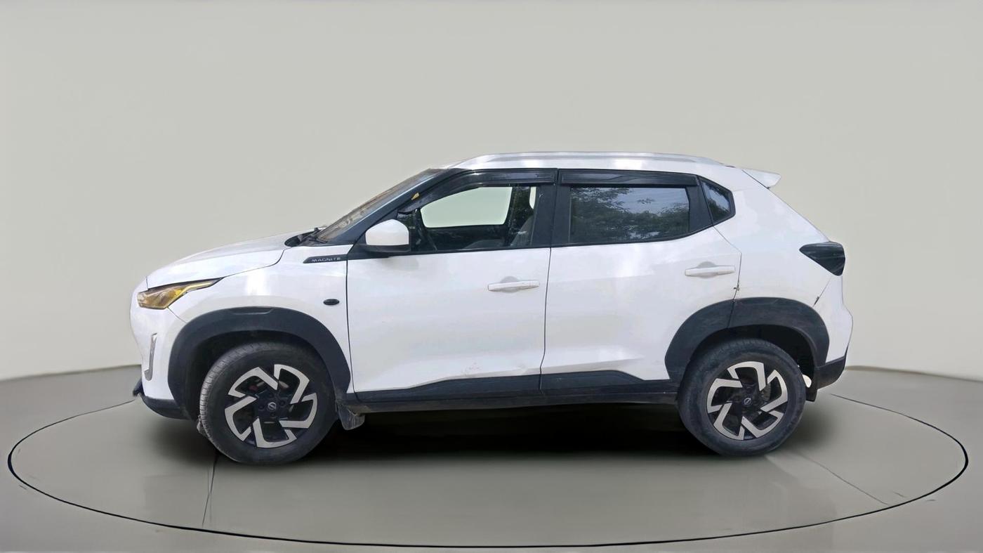 2023 Nissan MAGNITE XE, CNG, Manual, 67,108 km, exterior