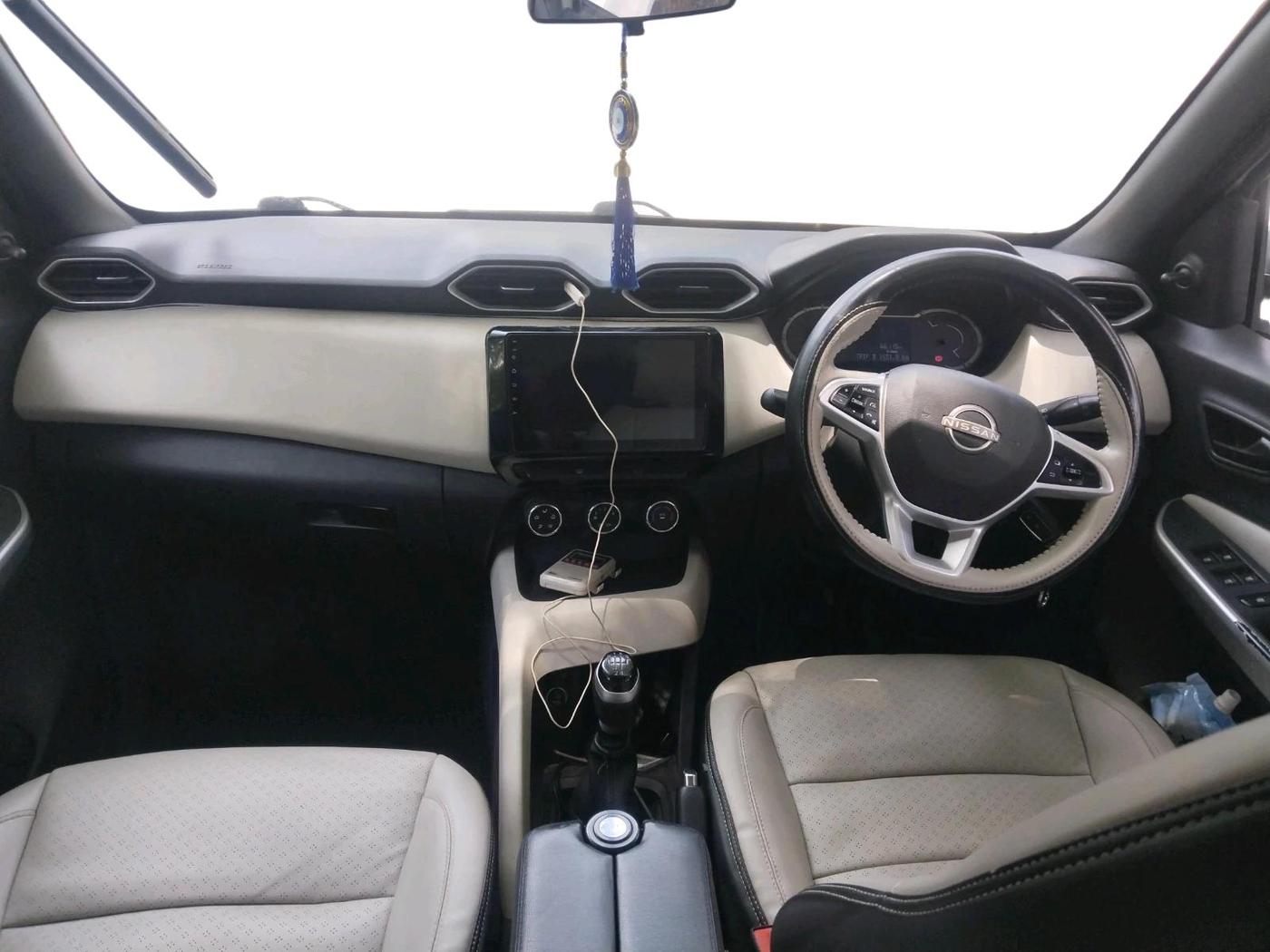 2023 Nissan MAGNITE XE, CNG, Manual, 67,108 km, interior