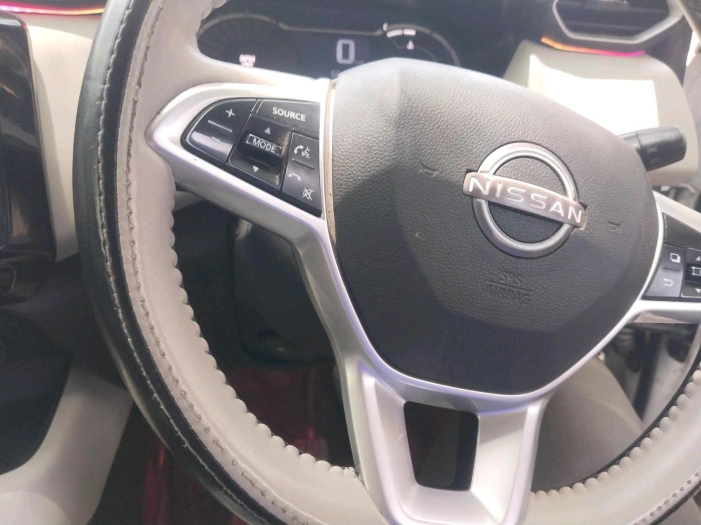2023 Nissan MAGNITE XE, CNG, Manual, 67,108 km, interior