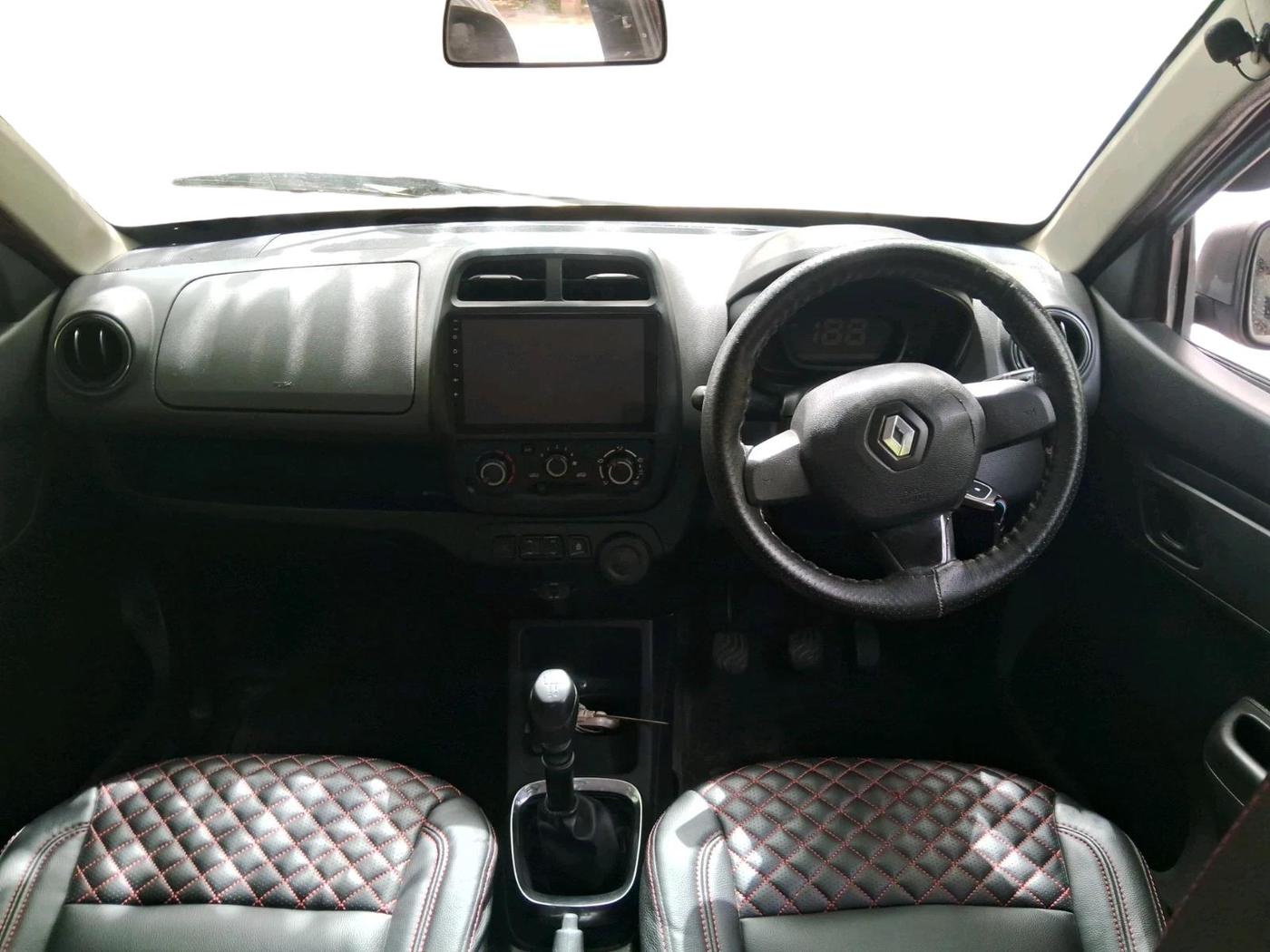 2017 Renault Kwid RXT 1.0 (O), Petrol, Manual, 43,285 km, interior