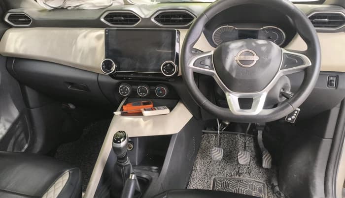 2022 Nissan MAGNITE XE, Petrol, Manual, 30,435 km, interior