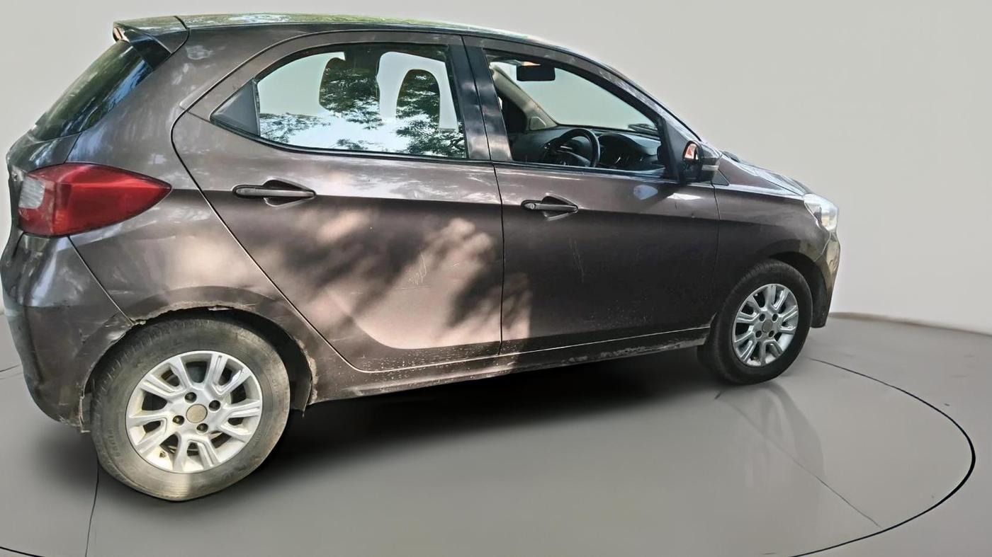2018 Tata Tiago XZ DIESEL, Diesel, Manual, 1,03,484 km, exterior