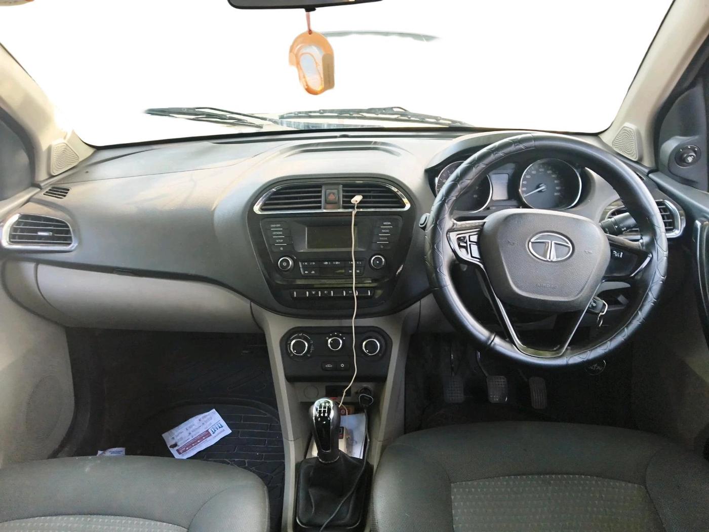 2018 Tata Tiago XZ DIESEL, Diesel, Manual, 1,03,484 km, interior