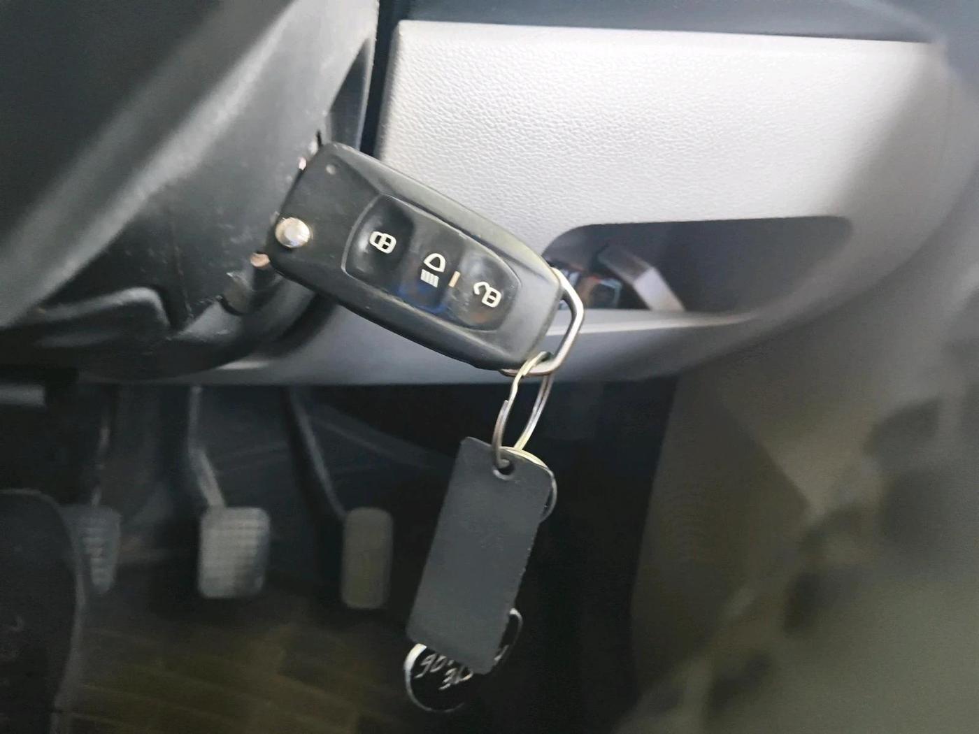 2018 Tata Tiago XZ DIESEL, Diesel, Manual, 1,03,484 km, interior