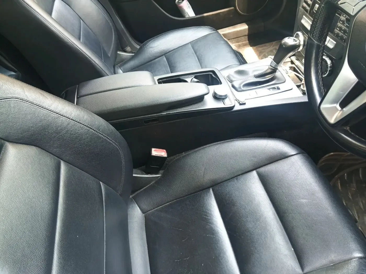 2011 Mercedes Benz C Class C 200 CGI ELEGANCE, Petrol, Automatic, 1,42,427 km, interior