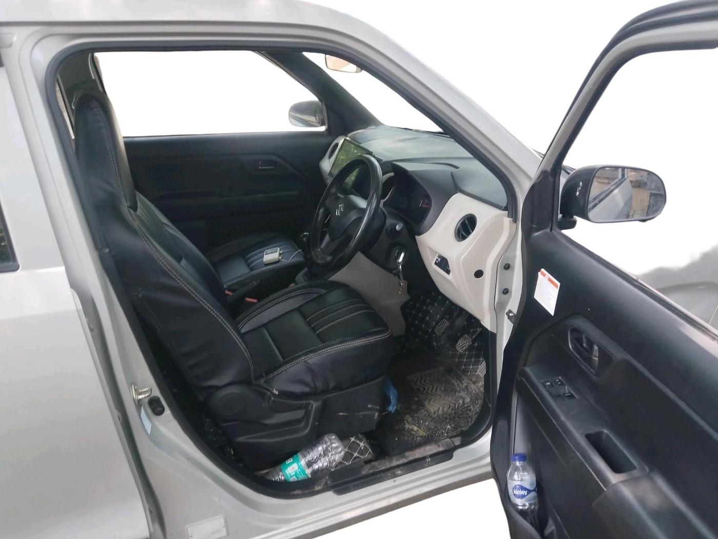 2022 Maruti New Wagon-R LXI CNG 1.0, CNG, Manual, 72,252 km, interior