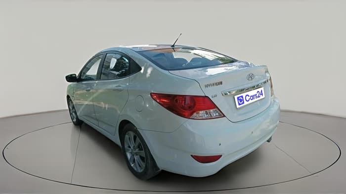 2013 Hyundai Verna FLUIDIC 1.6 VTVT SX, Petrol, Manual, 99,147 km, exterior