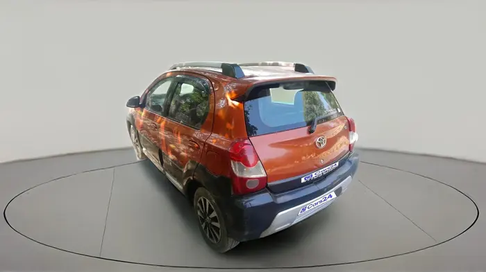 2016 Toyota Etios CROSS 1.2 G, Petrol, Manual, 1,38,395 km, exterior